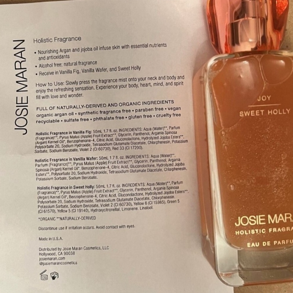 Josie Maran Sweet Holly Fragrance with Pink Cap - Picture 2 of 8